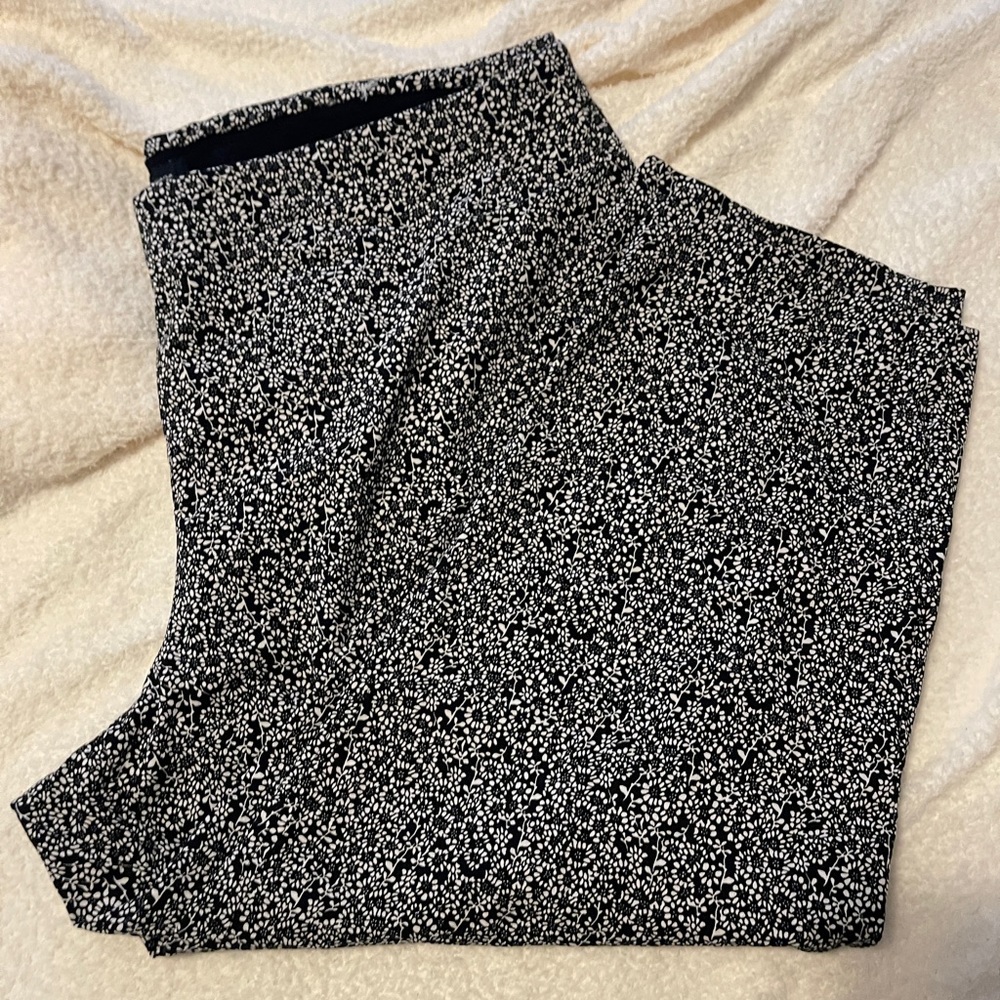 Straight leg cropped dress pants